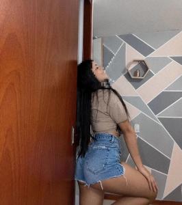 Chica busca chico en Almería: 