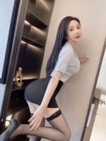 604160906: Chica busca chico en Barcelona