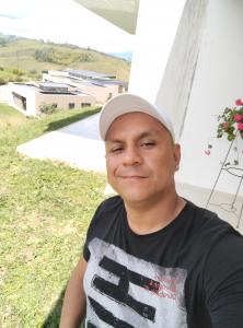 603218877: Chico busca chica en Málaga