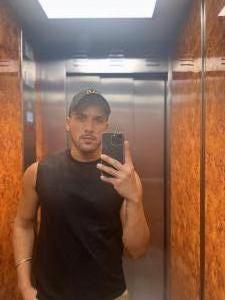 Chico busca chica en Valencia: 