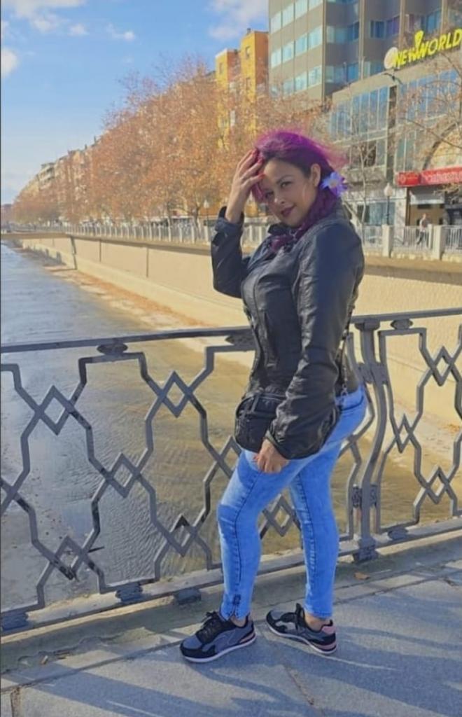 Chica busca chico en Sevilla: 