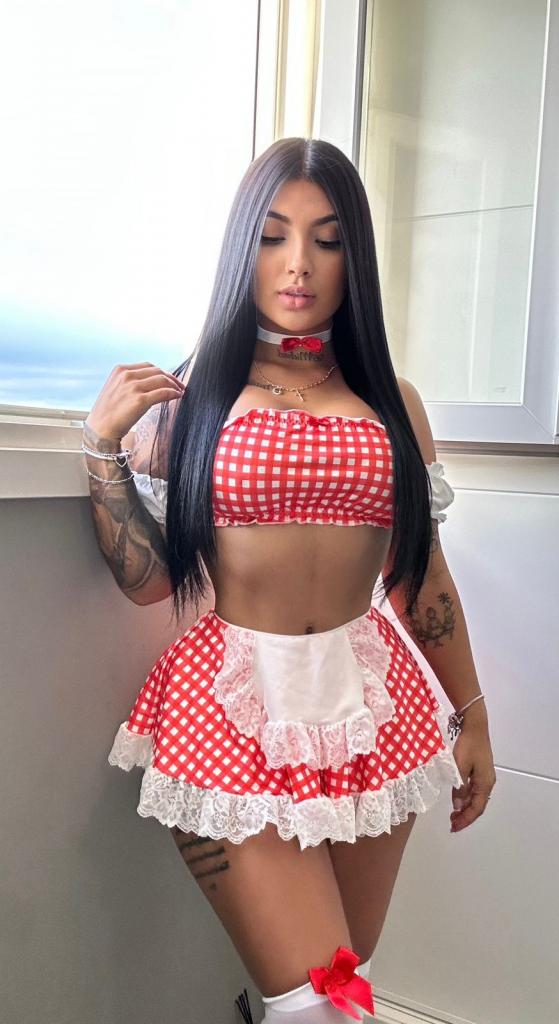 Chica busca chico en Cádiz: 