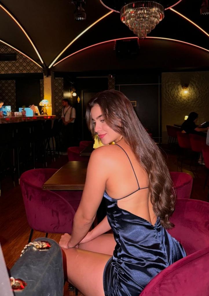 613677489: Chica busca chico en Tenerife