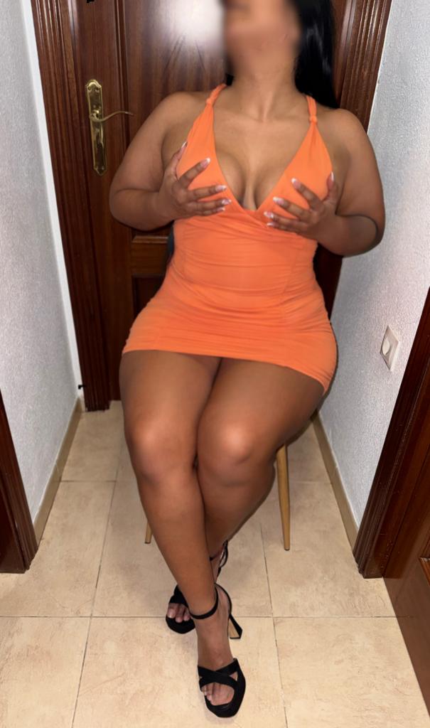 Chica busca chico en Almería: 