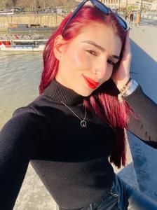 667593579: Chica busca chico en Almería