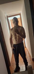 631778570: Chica busca chico en Castellón