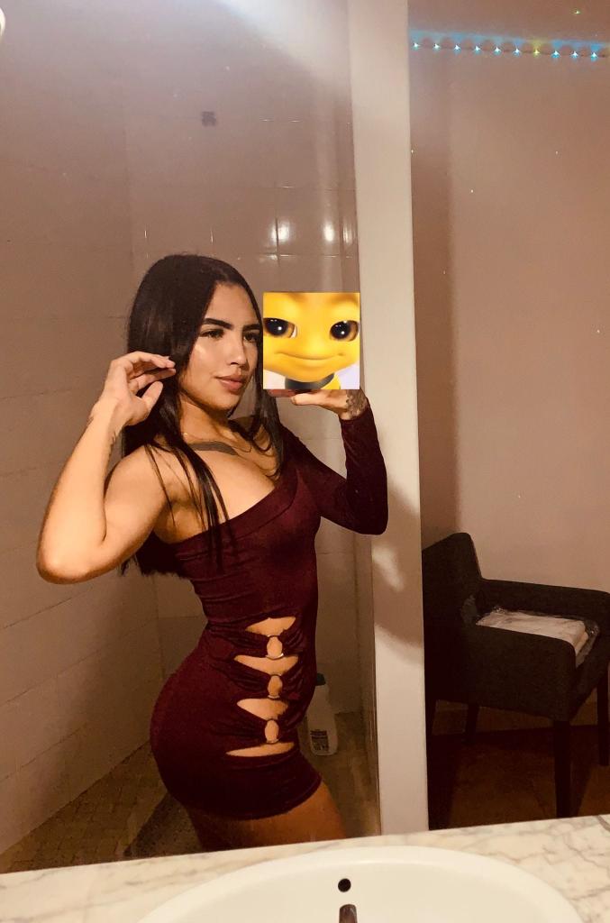 Chica busca chico en Barcelona: 