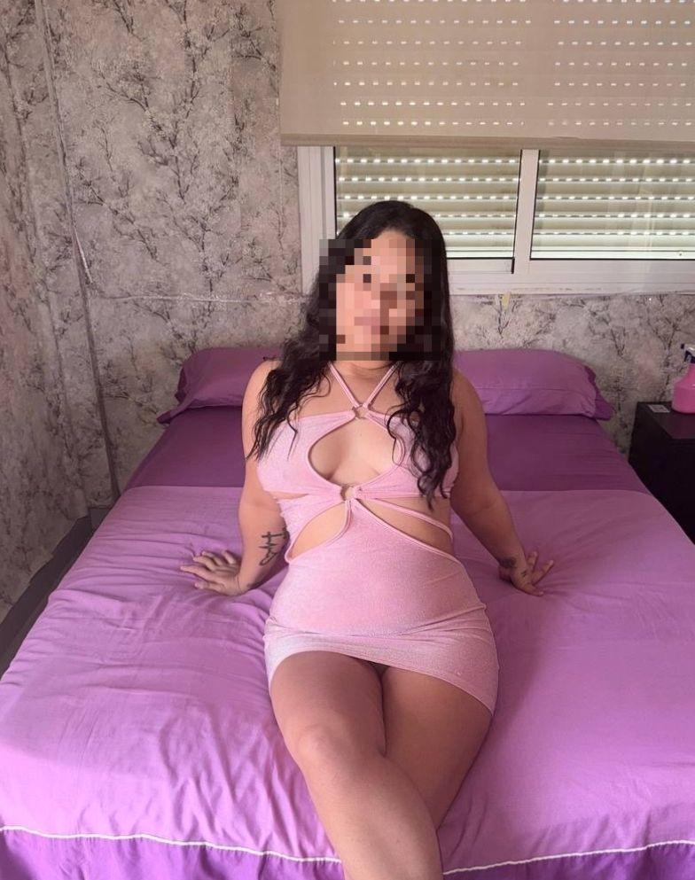 Chica busca chico en Almería: 