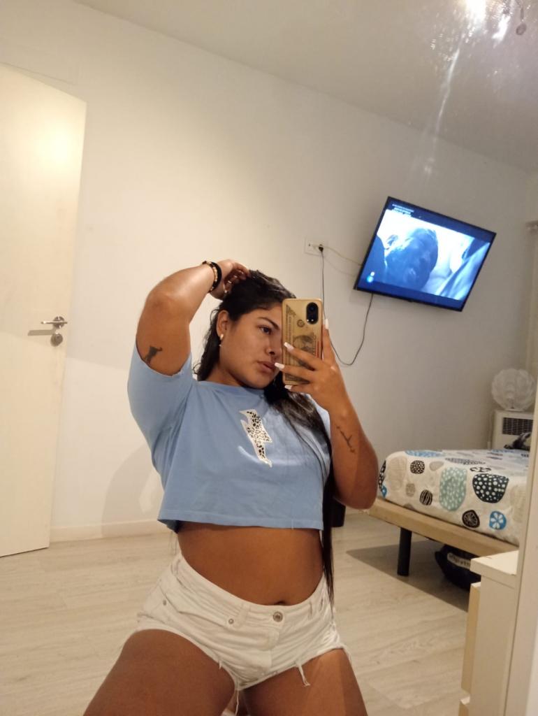 663154702: Chica busca chico en Mallorca