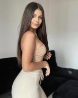 613698843: Chica busca chico en Málaga