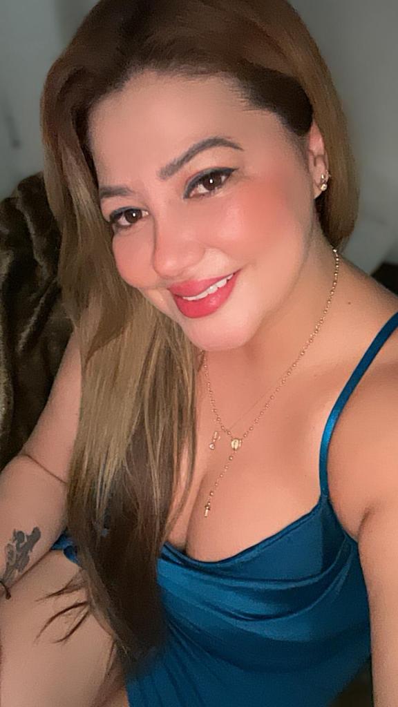 699387190: Chica busca chico en Cádiz