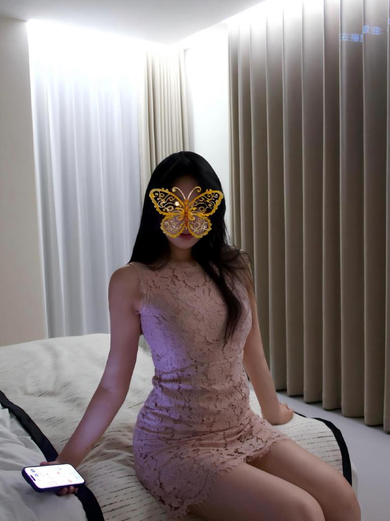 614957701: Chica busca chico en Valencia