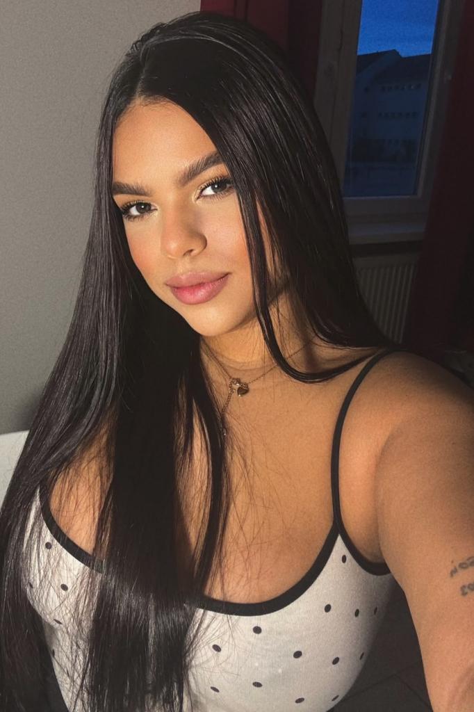 657684593: Chica busca chico en Mallorca