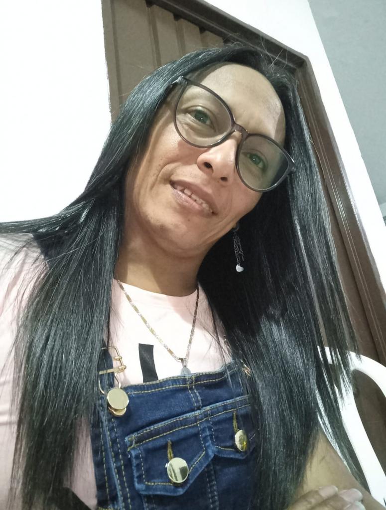 624608625: Chica busca chico en Sevilla