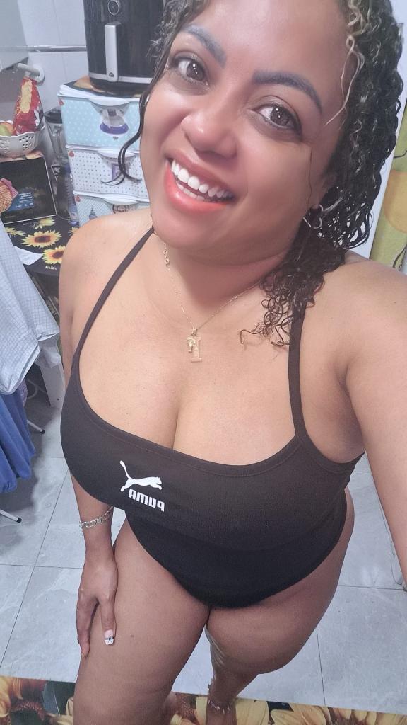 689739268: Chica busca chico en Zaragoza