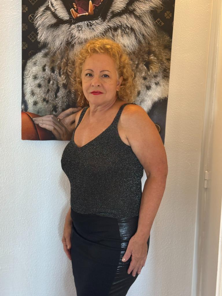 Chica busca chico en Alicante: 