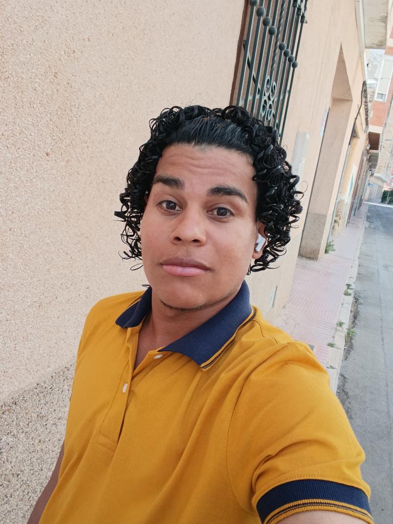 Chico busca chica en Alicante: 