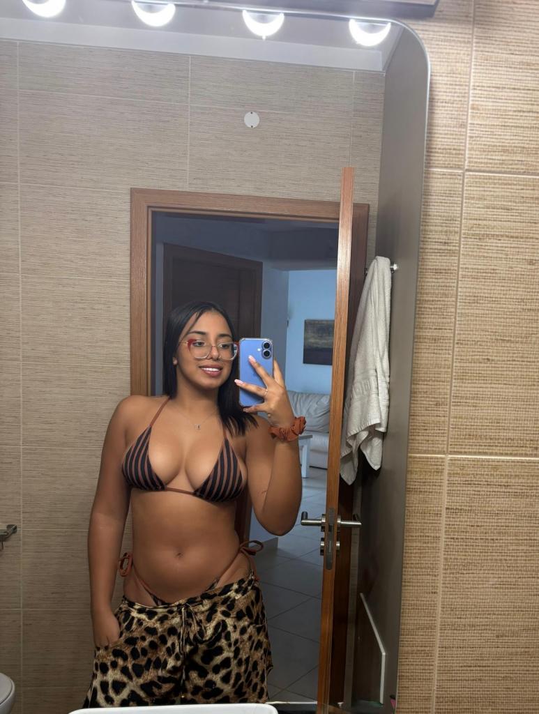 Chica busca chico en Almería: 