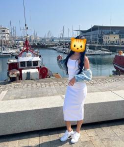 604316460: Chica busca chico en La Coruña