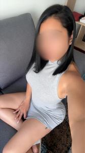 605278147: Chica busca chico en La Coruña