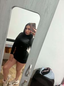 615555481: Chica busca chico en Barcelona