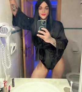 600482433: Transexual en León
