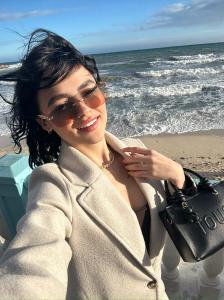 647982133: Chica busca chico en Valencia