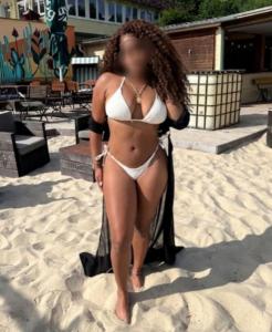624249024: Chica busca chico en Guipúzcoa