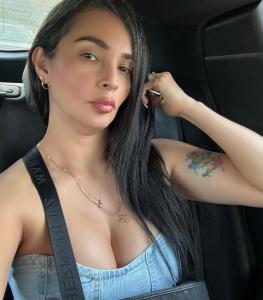 604390313: Chica busca chico en Valencia