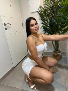 662075771: Chica busca chico en Cádiz