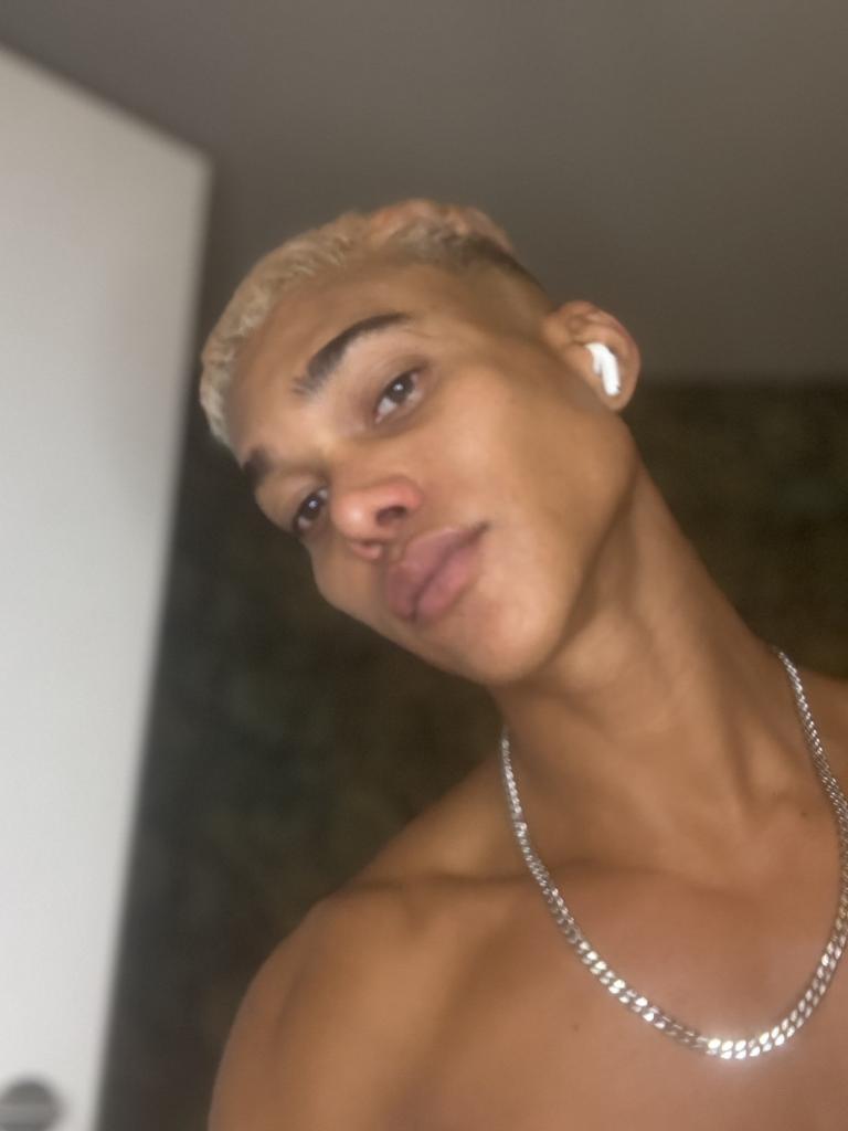 Chico busca chica en Barcelona: 