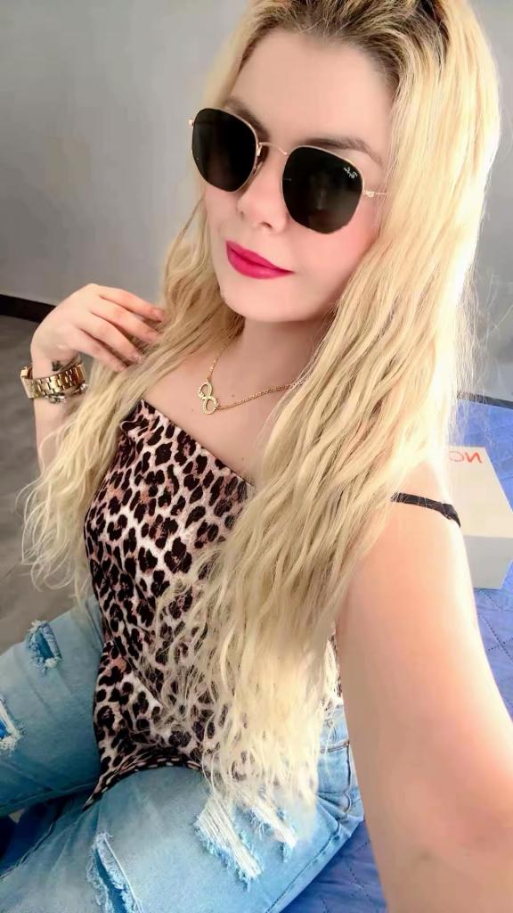 Chica busca chico en Almería: 