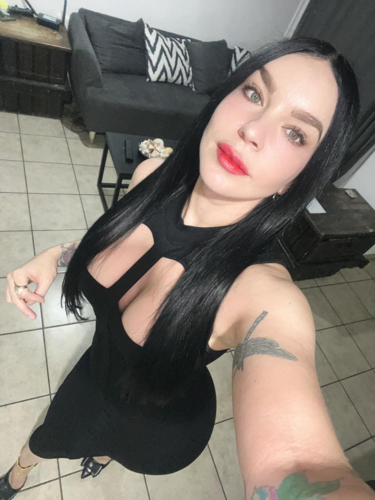 612254937: Chica busca chico en Madrid