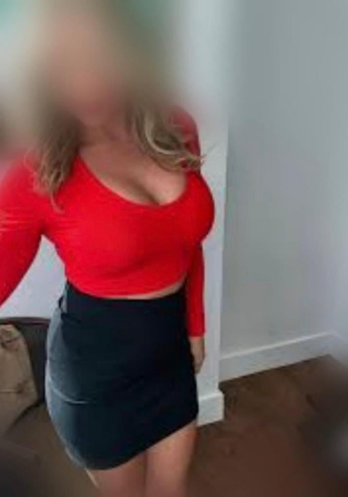 Chica busca chico en Cádiz: 