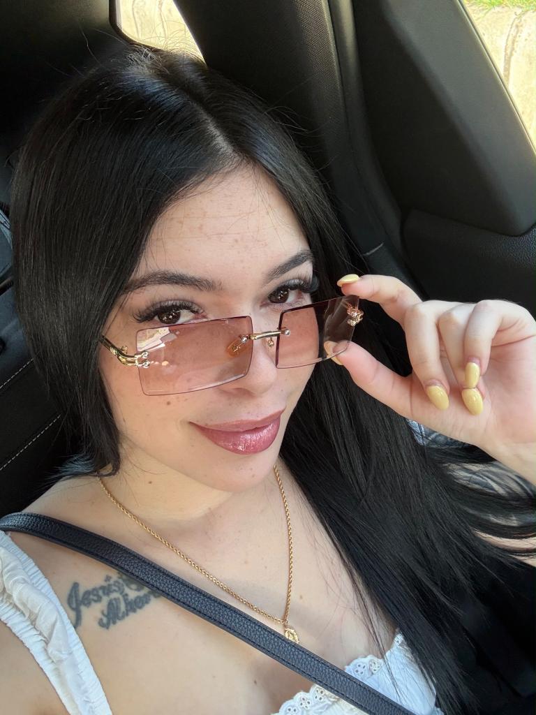 613818976: Chica busca chico en Málaga