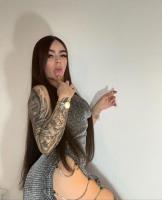 677871381: Chica busca chico en Madrid