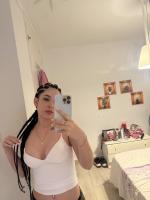 613818976: Chica busca chico en Málaga