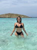 673581411: Chica busca chico en Cádiz