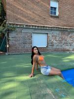 647604223: Chica busca chico en Madrid