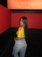 615581492: Chica busca chico en Barcelona