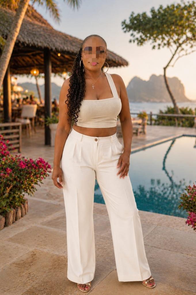 667034327: Chica busca chico en Alicante