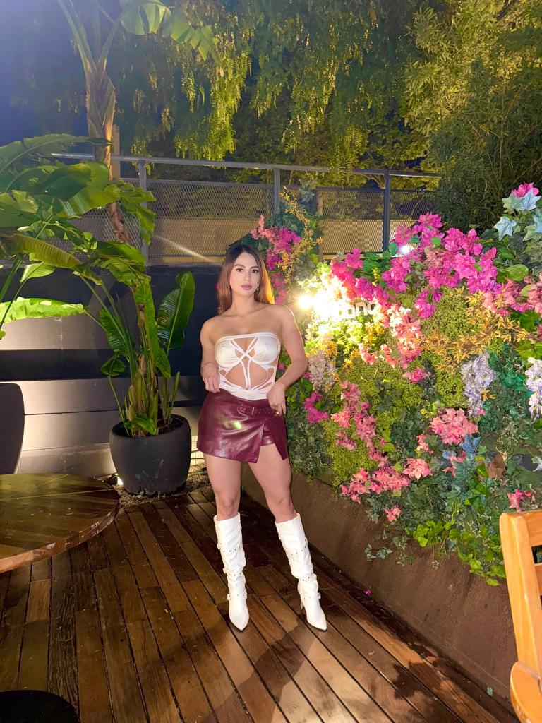 665199896: Chica busca chico en Murcia