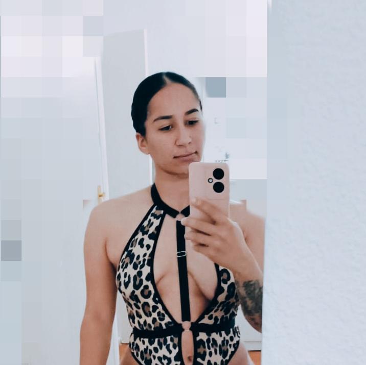 621361576: Chica busca chico en Málaga