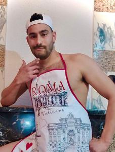 Chico busca chica en Lérida: 