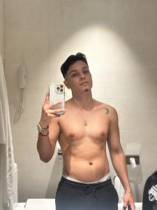 Chico busca chica en Asturias: 