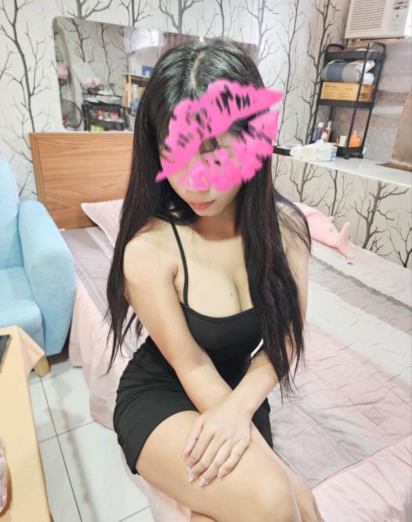 655986908: Chica busca chico en Barcelona