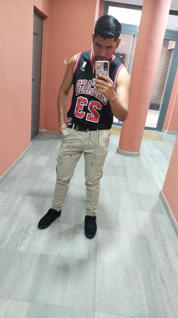 Chico busca chica en Madrid: 