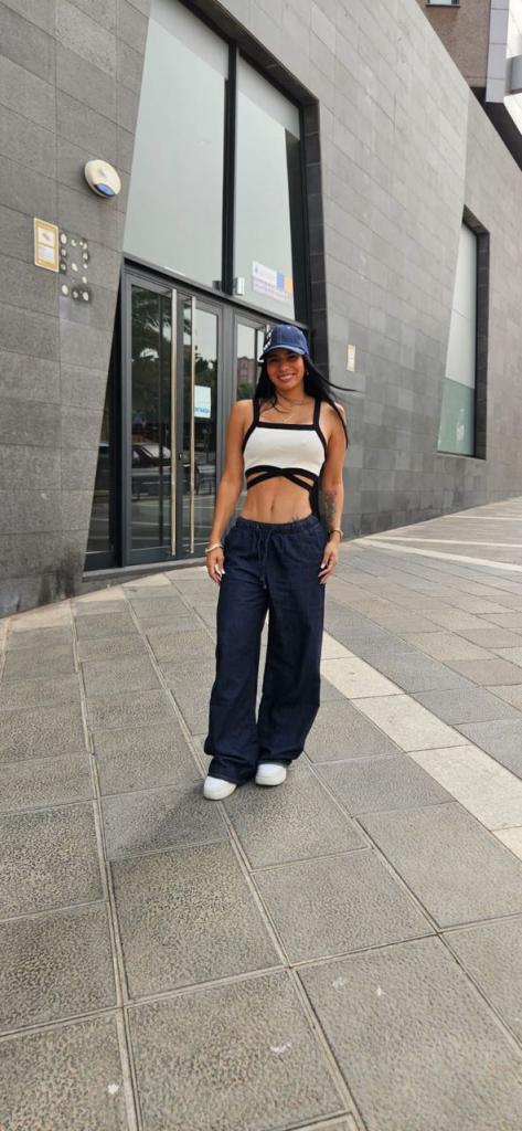 Chica busca chico en Tenerife: 