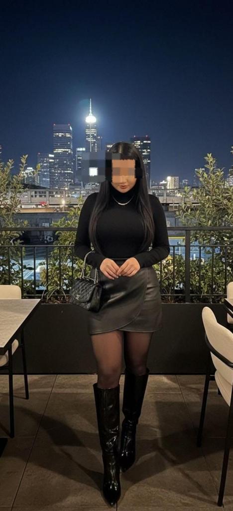 661119281: Chica busca chico en La Coruña