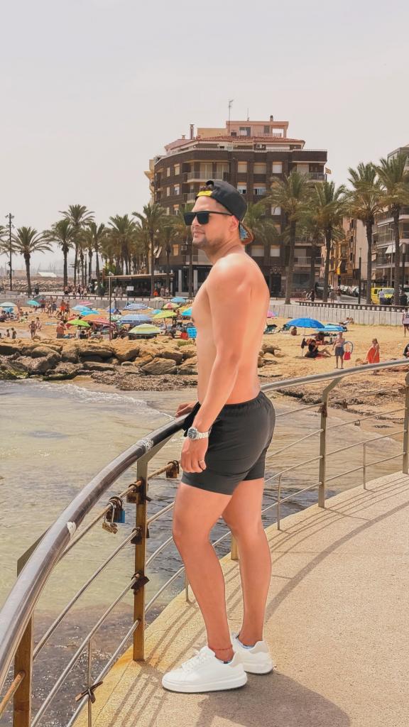 Chica busca chico en Murcia: 